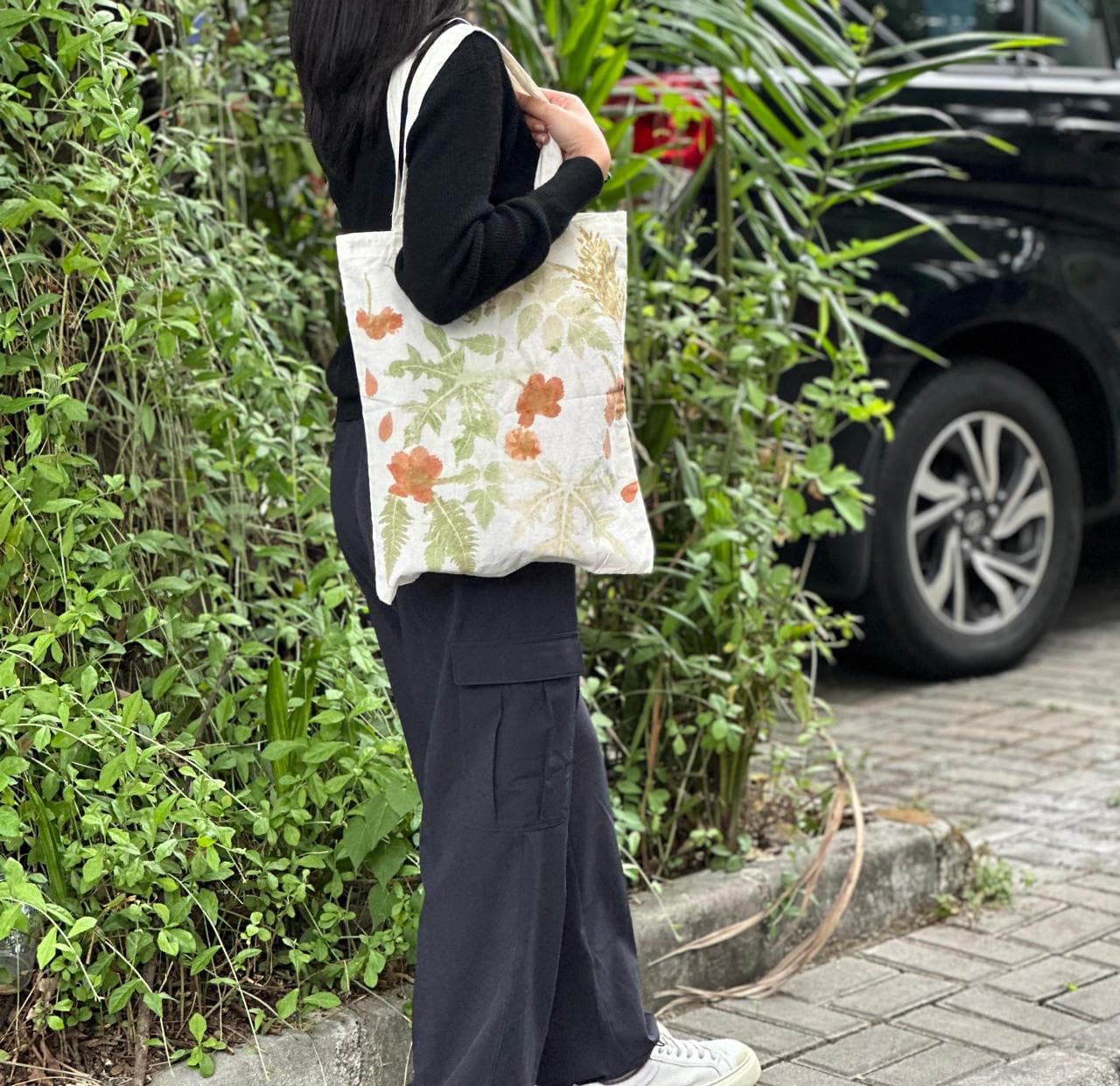 Tas Canvas Motif Bunga